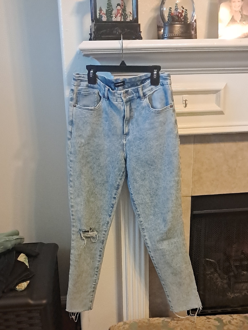 Express Light Blue High-Rise Women’s Jeans Size 8